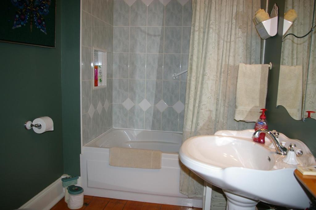 Royal Manor Bed & Breakfast Niagara-on-the-Lake Bilik gambar